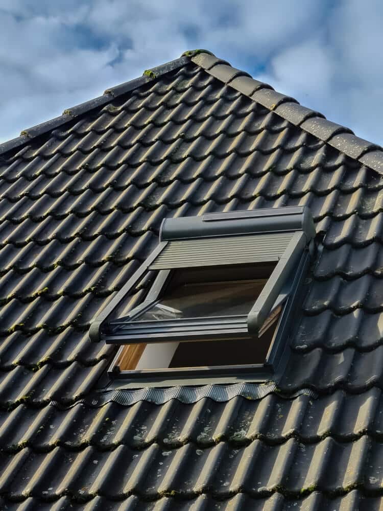 Takvinduer og montering av Velux Asker